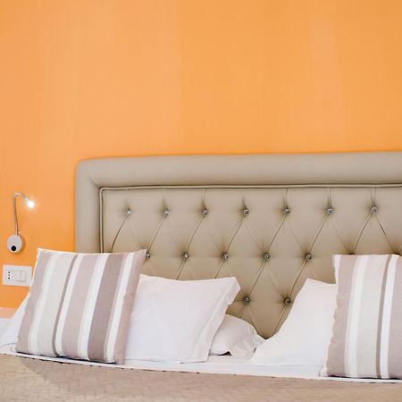 Sorrento Comfort Rooms Con Piscina Zewnętrze zdjęcie