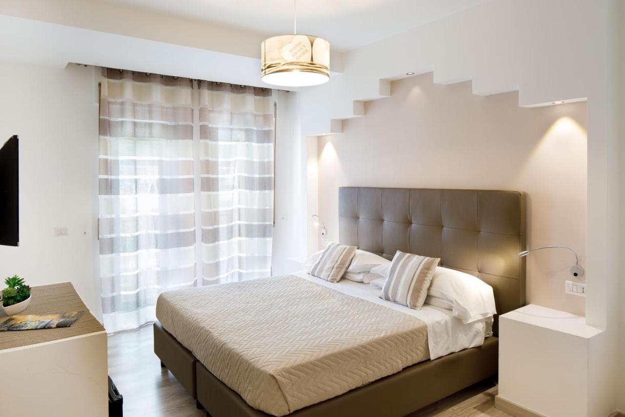 Sorrento Comfort Rooms Con Piscina Zewnętrze zdjęcie