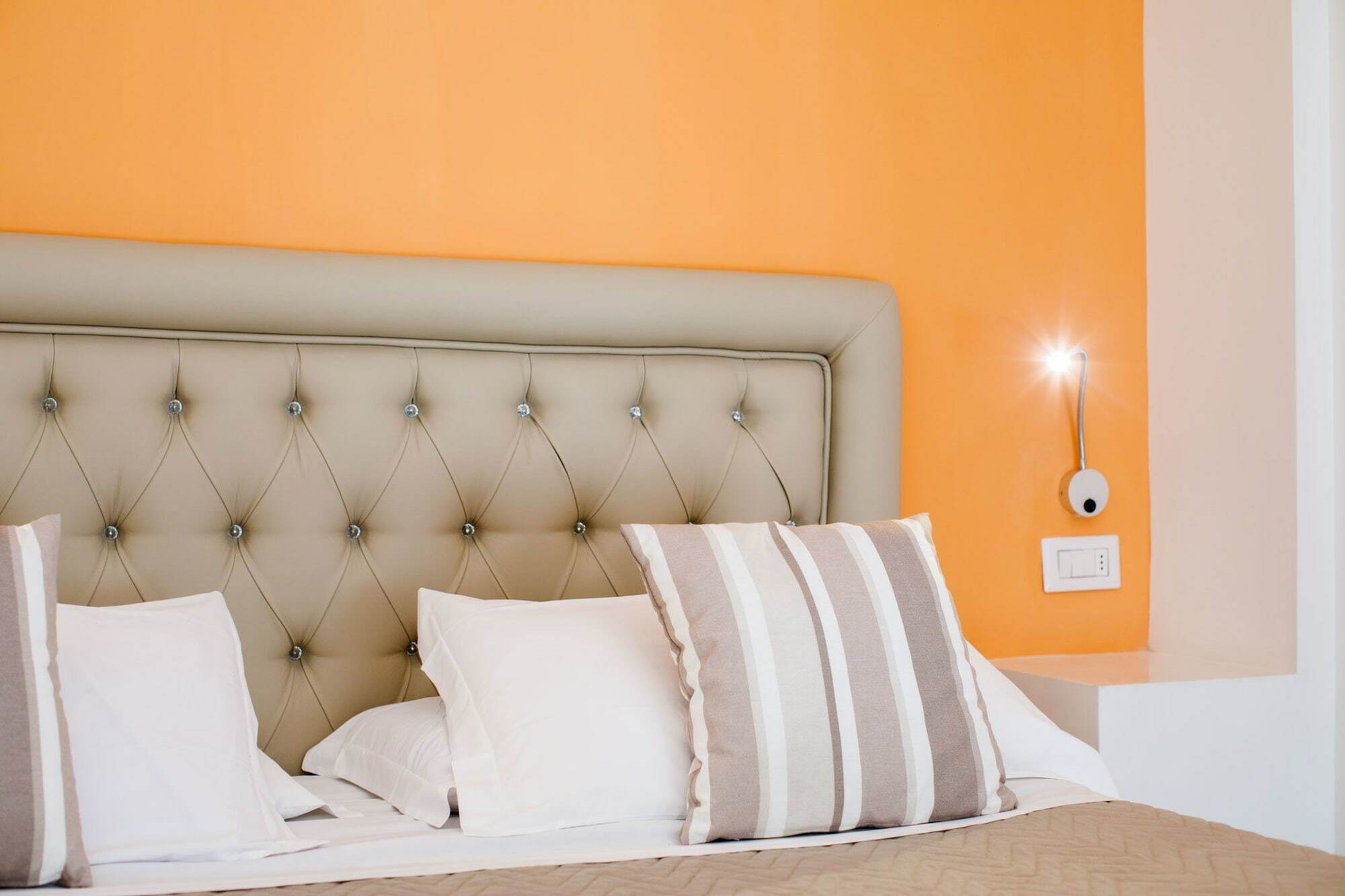 Sorrento Comfort Rooms Con Piscina Zewnętrze zdjęcie